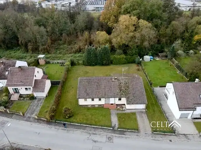 Bungalow in Straubing — Ansicht 2, 140 m²