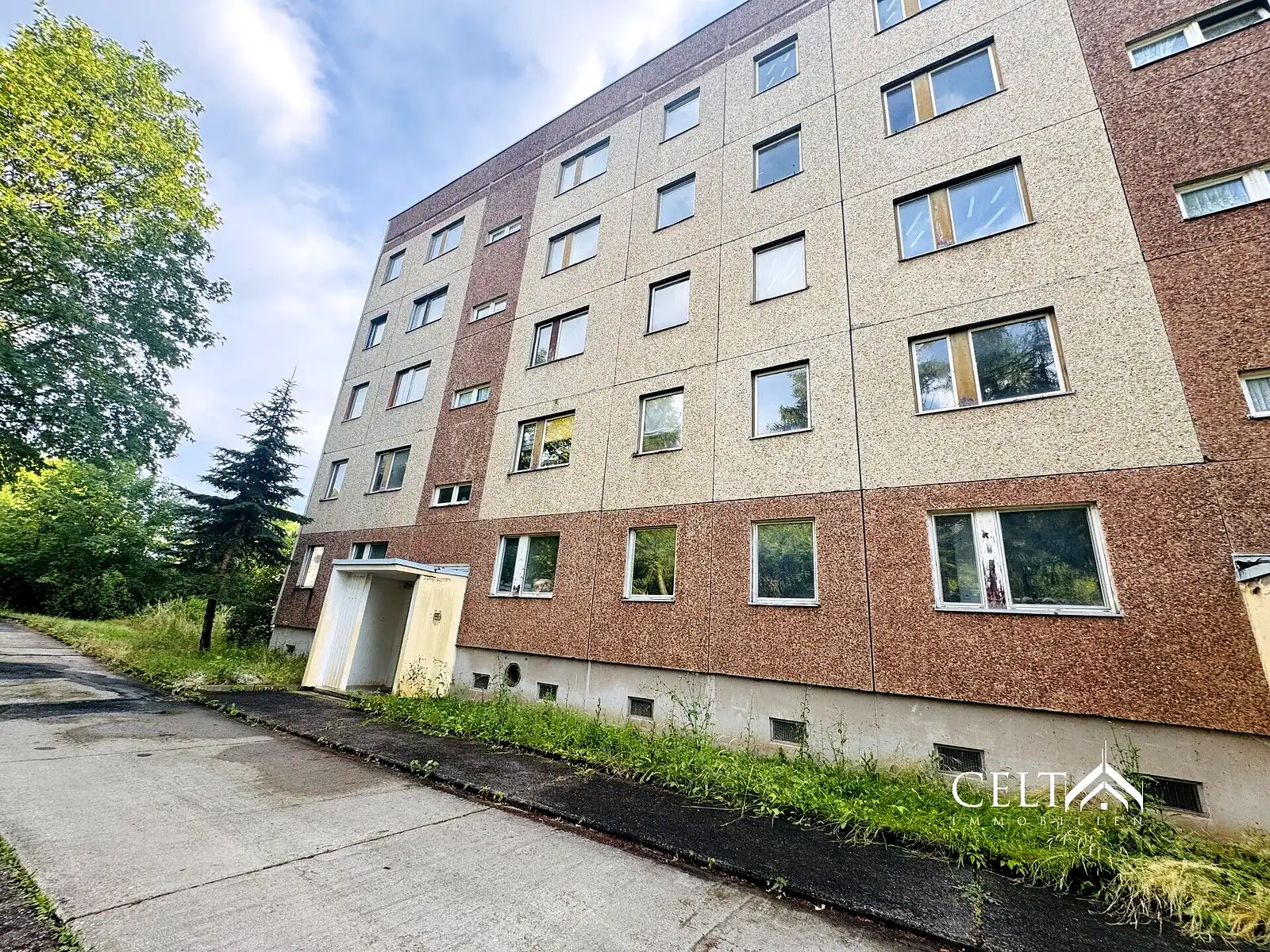 Mehrfamilienhaus in Roßleben — Ansicht 3, 2.500 m²