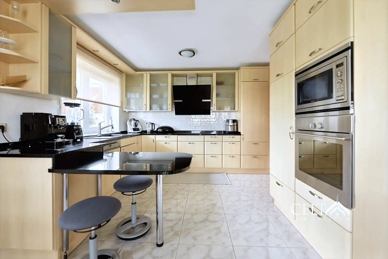 Zweifamilienhaus in Inzigkofen — Ansicht 3, 280 m²