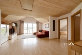 Loft im Dachgeschoss - Traumhafte Hanglage – Zweifamilienhaus mit Panorama in Inzigkofen