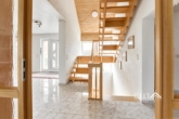 Treppenhaus - Traumhafte Hanglage – Zweifamilienhaus mit Panorama in Inzigkofen
