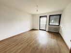 Schlafzimmer - Top Angebot – Modernisiertes Zuhause mit Garten, Balkon und Garage