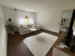Wohnzimmer - Liebevoll renovierte Doppelhaushälfte im Grünen | 106 m² | Garten | Keller