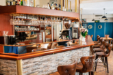 Cafe - Bar 2 - 5% Rendite in Straubing – Vollvermietetes Wohn- & Geschäftshaus mit zusätzlichem Bungalow