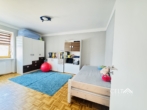 Kinderzimmer 1 - RESERVIERT Helle 4-Zimmer-Wohnung mit Balkon und Garten in Neufahrn – Jetzt entdecken!