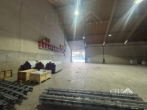 Lagerhalle Eingangstor - Große Lagerhalle mit ca. 800 m² in Leiblfing bei Straubing – Preis auf Anfrage